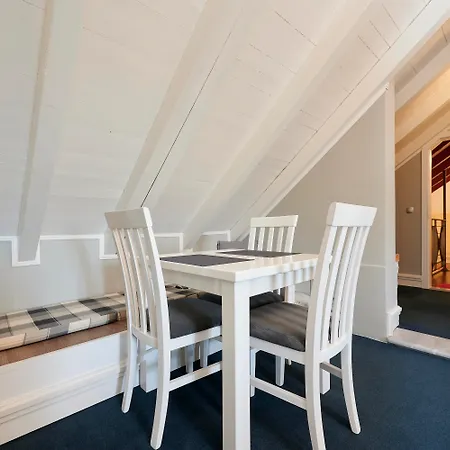 Konukevi Palace Square Trogir