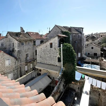 Palace Square Гостьовий будинок