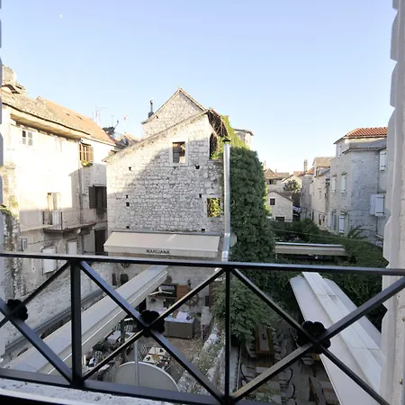 Гостьовий будинок Palace Square