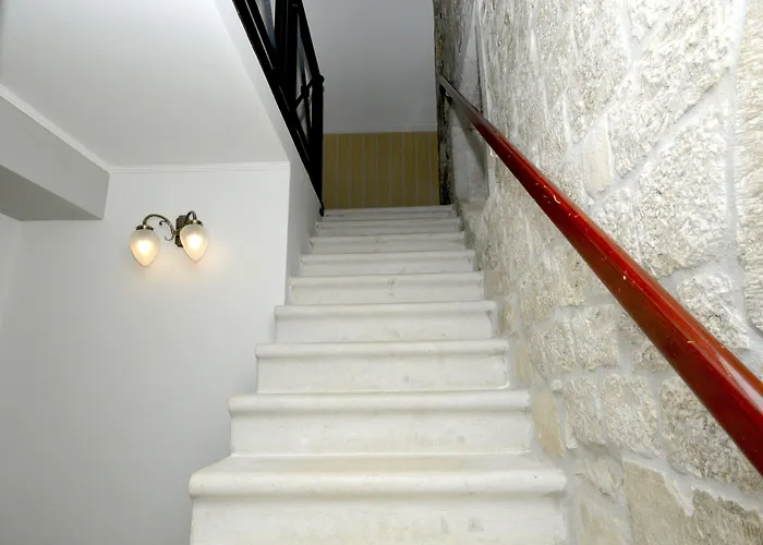 Konukevi Palace Square Trogir