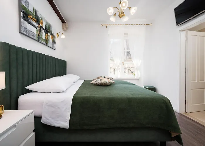 Palace Square Trogir