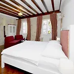 Gasthof Palace Square Trogir