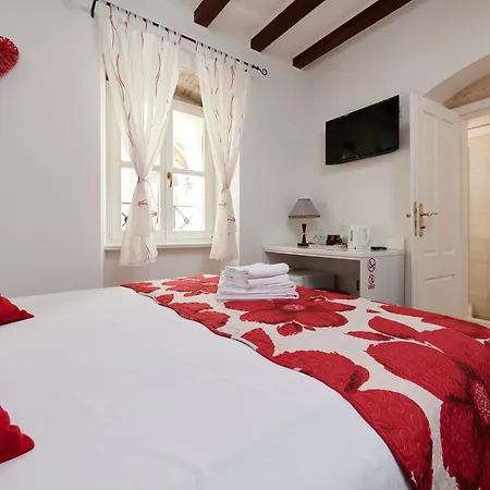 Palace Square 3* Trogir