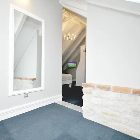 Affittacamere Palace Square 3*