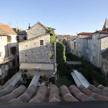 Affittacamere Palace Square 3*