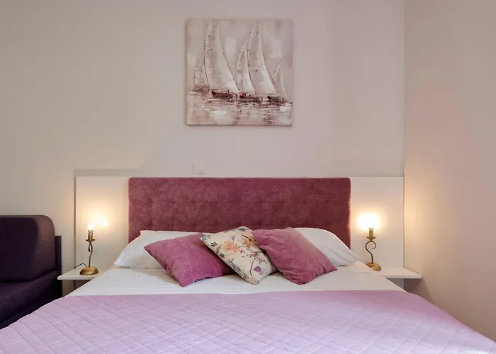 Palace Square Trogir