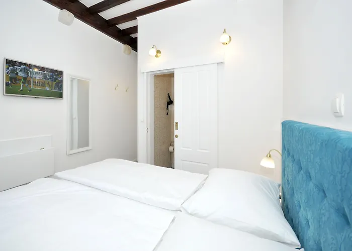 Gasthuis Palace Square 3*