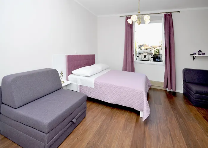 Palace Square Трогир