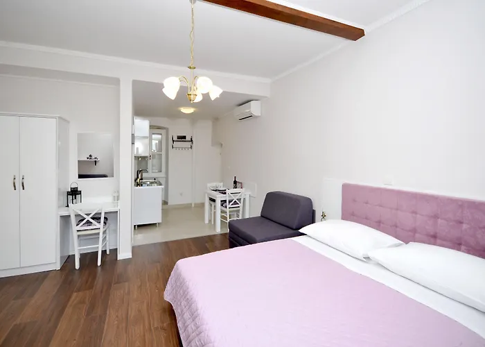 Gasthuis Palace Square 3*