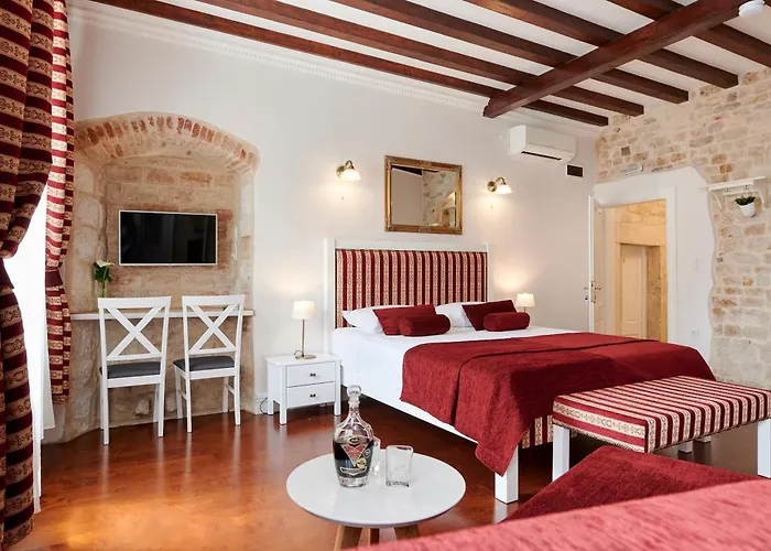 Palace Square Casa de hóspedes Trogir